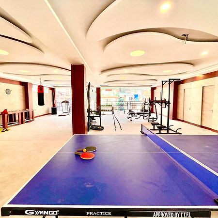 Vista Resort, Manali - ! Near Mall Road !! Hot & Cold Ac Rooms !! Best Selling !! Big Parking !! Luxury Collection !! Open Terrace !! Lift !! Playing Zone !! Property Of The Year ! Ngoại thất bức ảnh