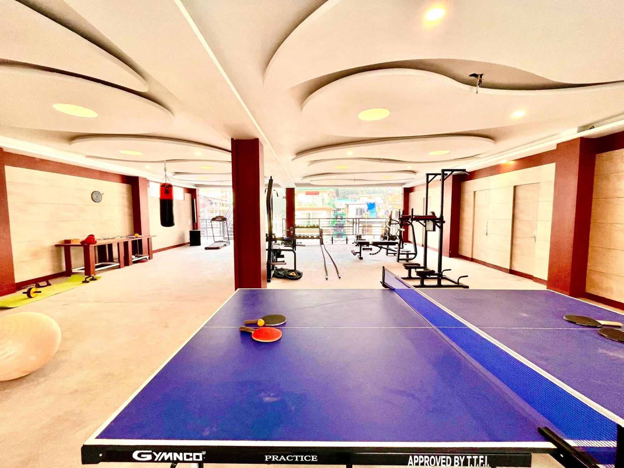 Vista Resort, Manali - ! Near Mall Road !! Hot & Cold Ac Rooms !! Best Selling !! Big Parking !! Luxury Collection !! Open Terrace !! Lift !! Playing Zone !! Property Of The Year ! Ngoại thất bức ảnh