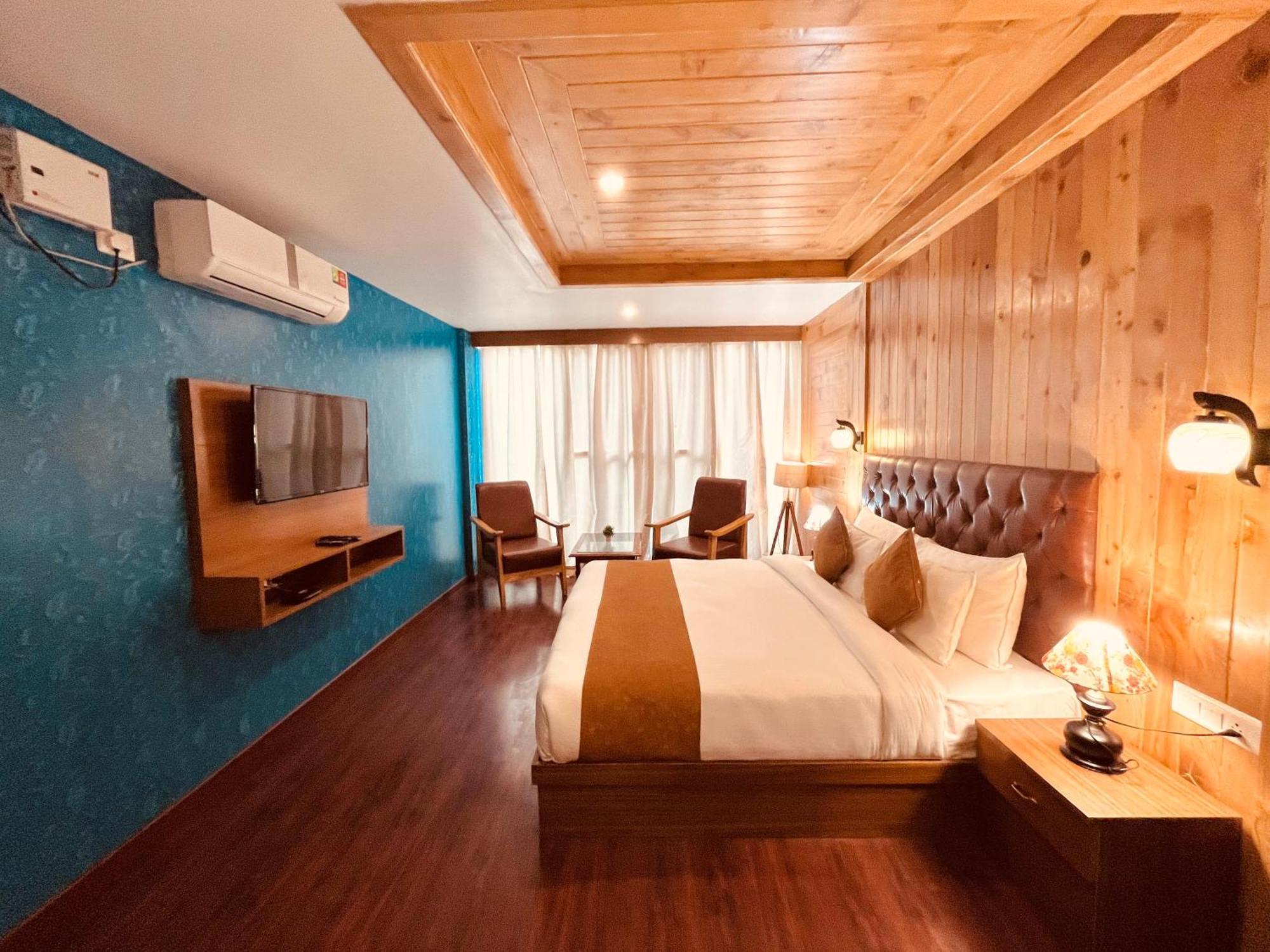 Vista Resort, Manali - ! Near Mall Road !! Hot & Cold Ac Rooms !! Best Selling !! Big Parking !! Luxury Collection !! Open Terrace !! Lift !! Playing Zone !! Property Of The Year ! Ngoại thất bức ảnh