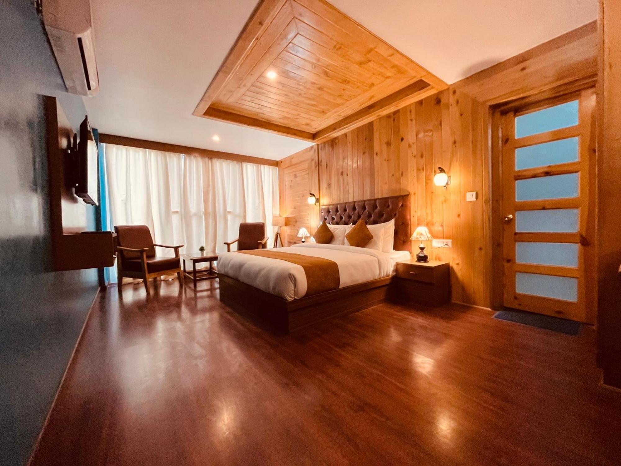 Vista Resort, Manali - ! Near Mall Road !! Hot & Cold Ac Rooms !! Best Selling !! Big Parking !! Luxury Collection !! Open Terrace !! Lift !! Playing Zone !! Property Of The Year ! Ngoại thất bức ảnh