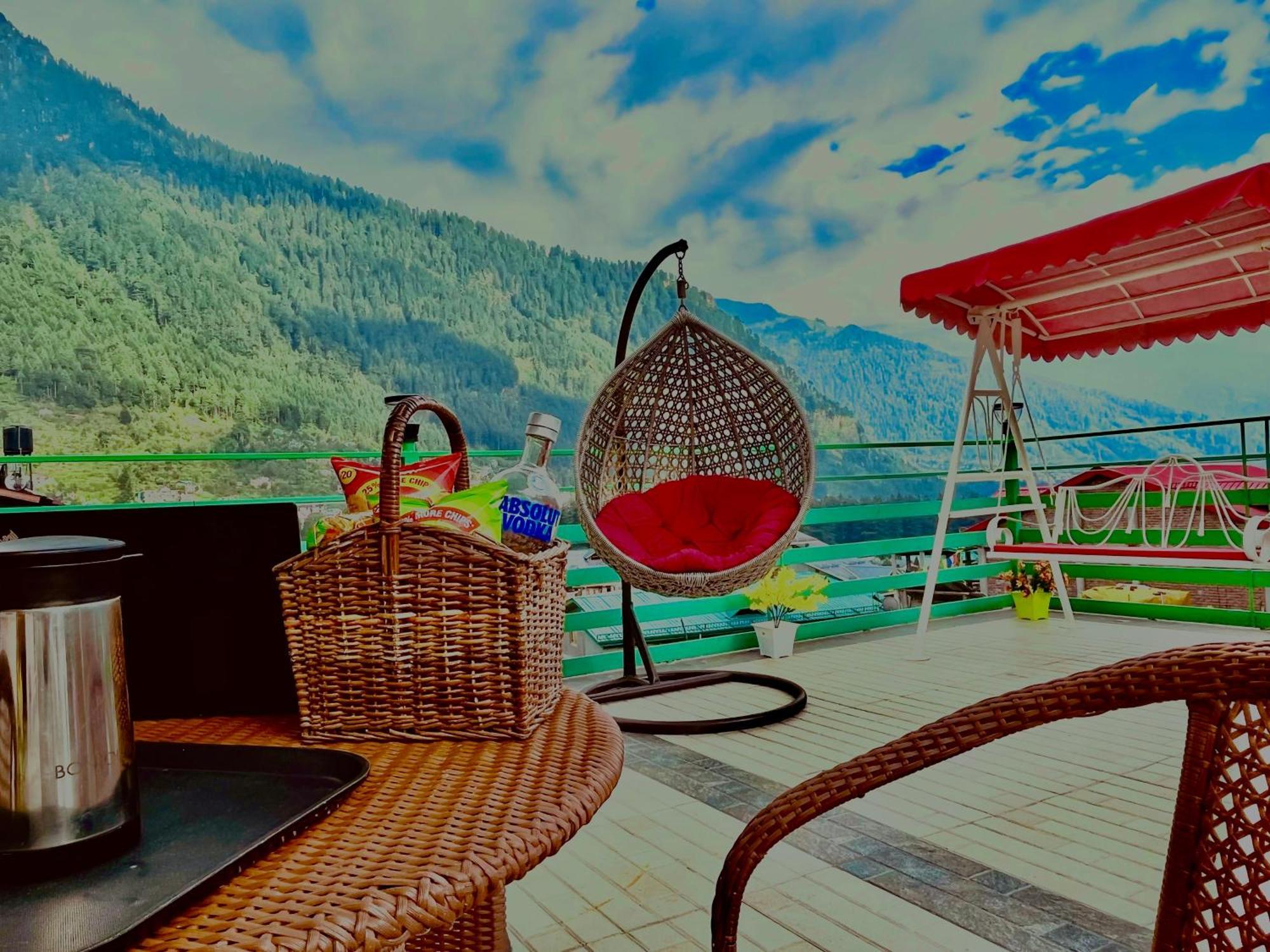 Vista Resort, Manali - ! Near Mall Road !! Hot & Cold Ac Rooms !! Best Selling !! Big Parking !! Luxury Collection !! Open Terrace !! Lift !! Playing Zone !! Property Of The Year ! Ngoại thất bức ảnh