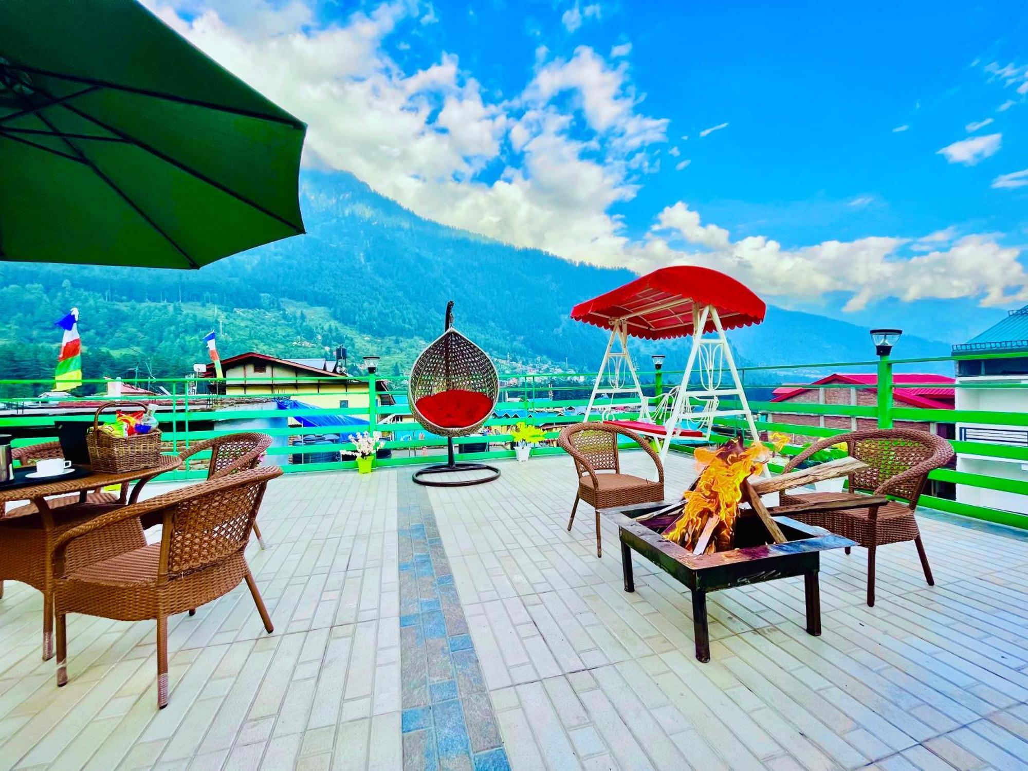 Vista Resort, Manali - ! Near Mall Road !! Hot & Cold Ac Rooms !! Best Selling !! Big Parking !! Luxury Collection !! Open Terrace !! Lift !! Playing Zone !! Property Of The Year ! Ngoại thất bức ảnh