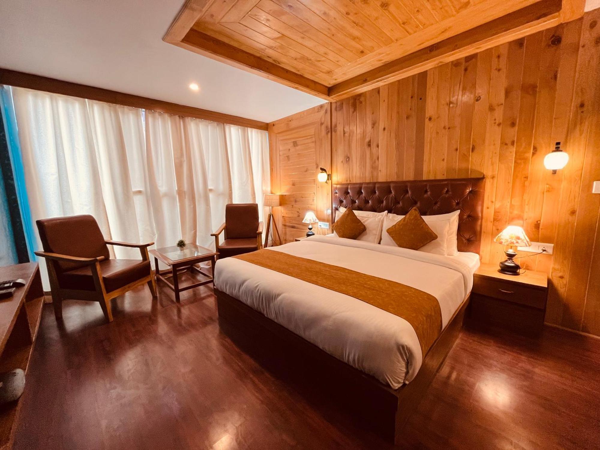 Vista Resort, Manali - ! Near Mall Road !! Hot & Cold Ac Rooms !! Best Selling !! Big Parking !! Luxury Collection !! Open Terrace !! Lift !! Playing Zone !! Property Of The Year ! Ngoại thất bức ảnh