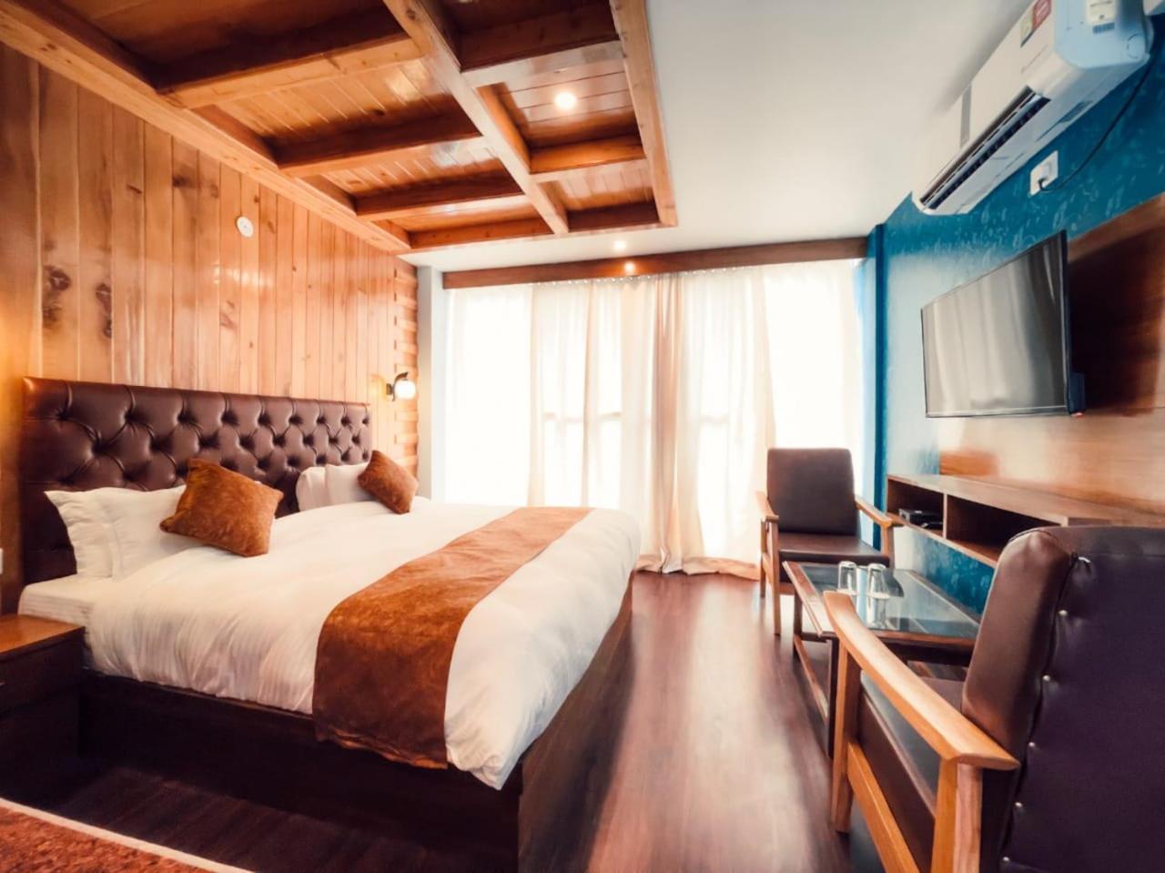 Vista Resort, Manali - ! Near Mall Road !! Hot & Cold Ac Rooms !! Best Selling !! Big Parking !! Luxury Collection !! Open Terrace !! Lift !! Playing Zone !! Property Of The Year ! Ngoại thất bức ảnh