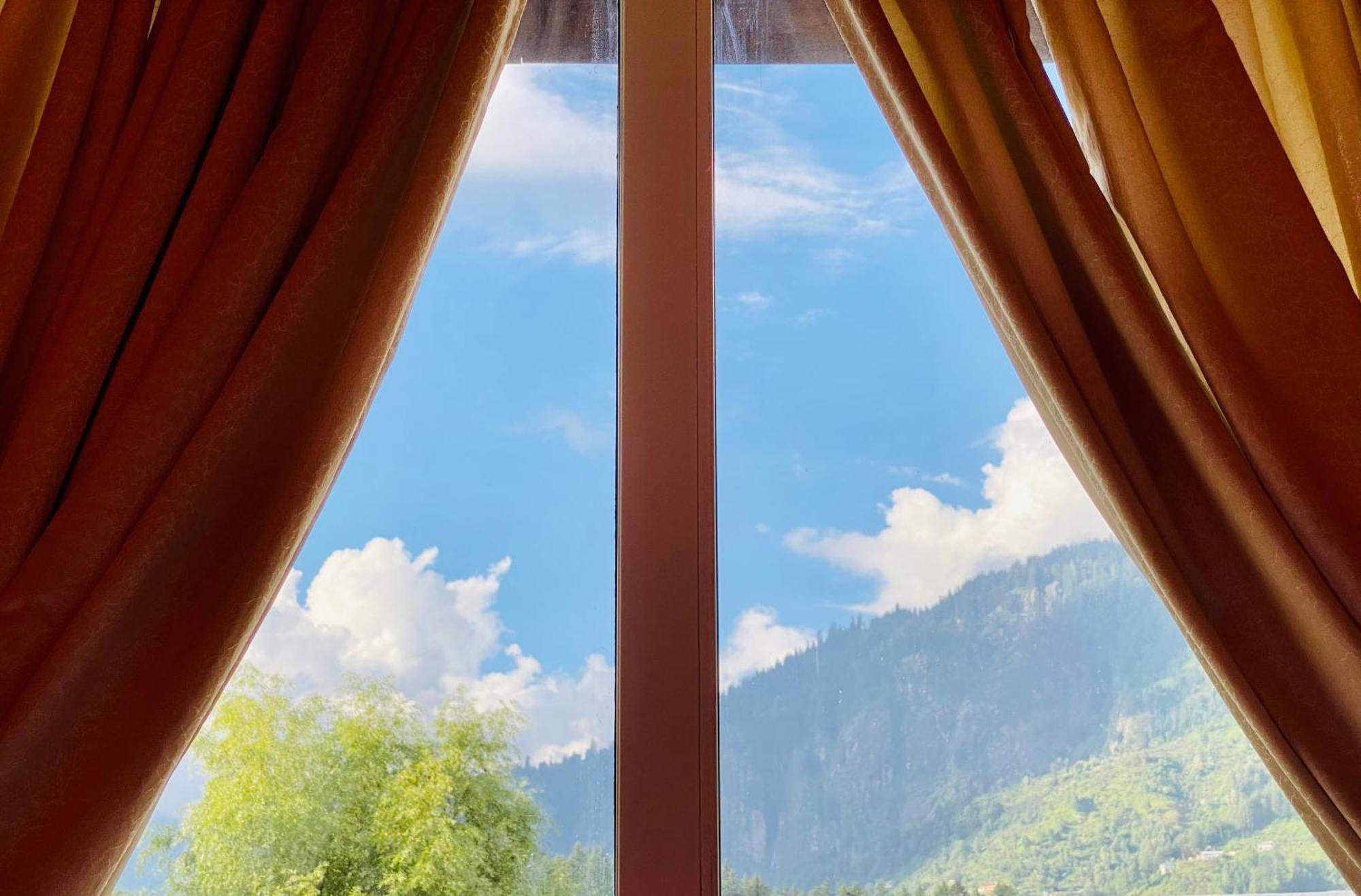 Vista Resort, Manali - ! Near Mall Road !! Hot & Cold Ac Rooms !! Best Selling !! Big Parking !! Luxury Collection !! Open Terrace !! Lift !! Playing Zone !! Property Of The Year ! Ngoại thất bức ảnh