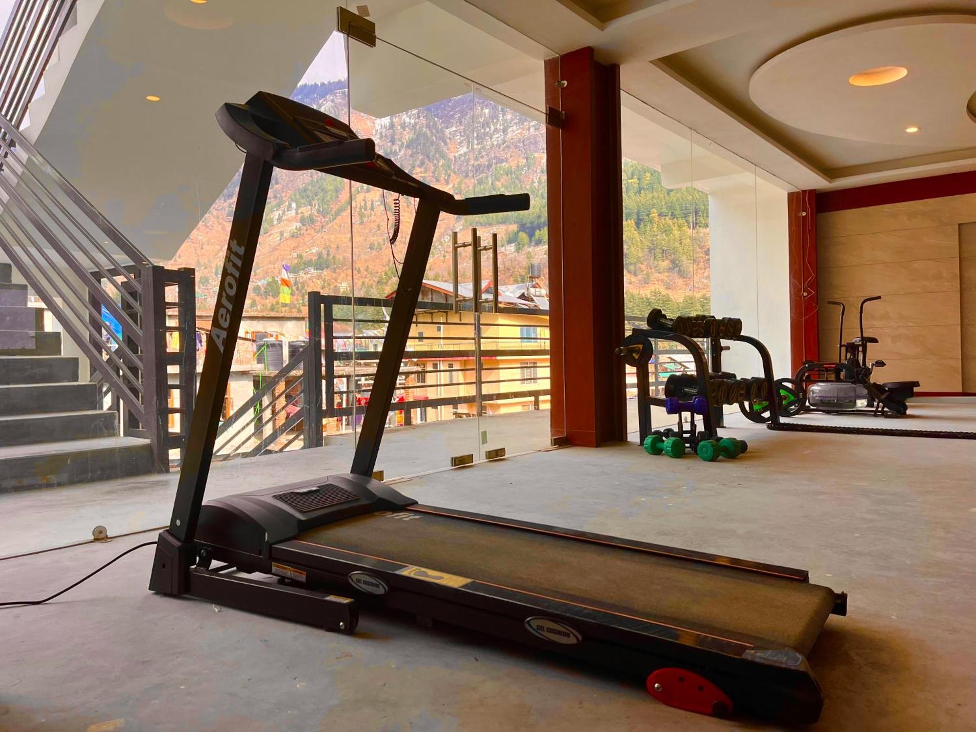 Vista Resort, Manali - ! Near Mall Road !! Hot & Cold Ac Rooms !! Best Selling !! Big Parking !! Luxury Collection !! Open Terrace !! Lift !! Playing Zone !! Property Of The Year ! Ngoại thất bức ảnh